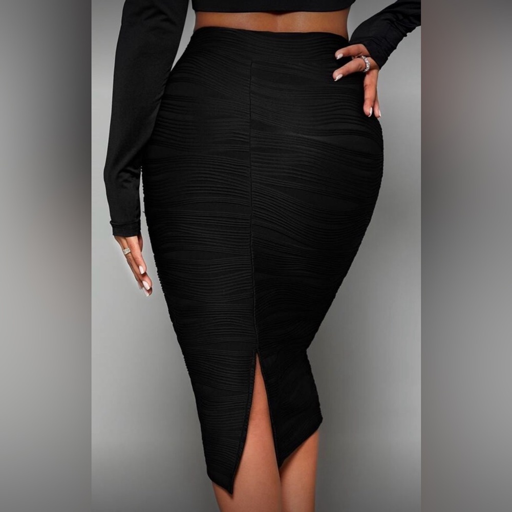 Lune Bodycon Black Textured Pencil Skirt | Back Slit | Elastic Waist | S | NWT